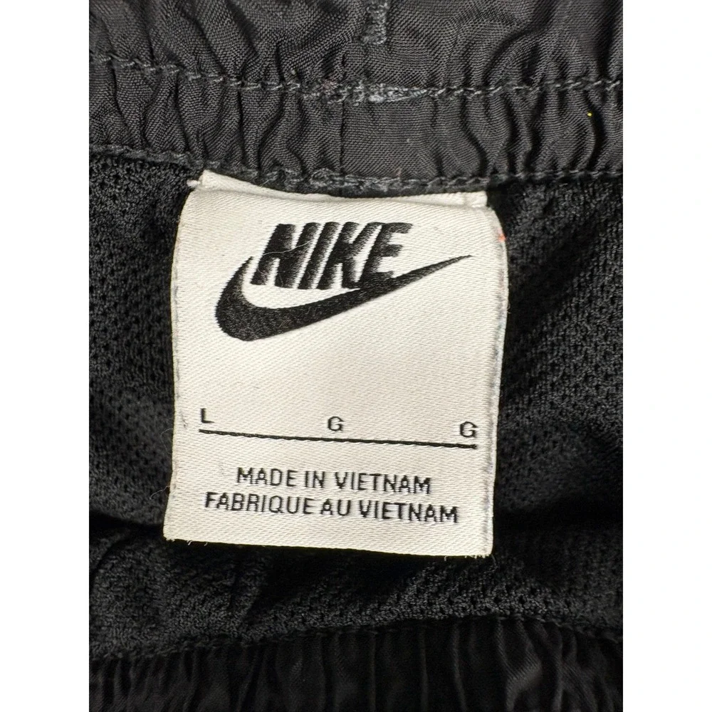 Nike Sportswear Woven Shorts Mens Large Black Mesh Lined Nylon Style AR2382-010